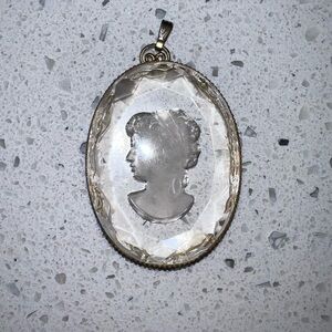 Vintage Gold tone Cameo Pendant